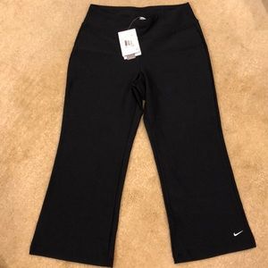 ⭐️Nike crop pants Dri-Fit